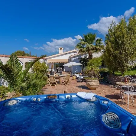 Cipreses By Ruralidays Holiday home *